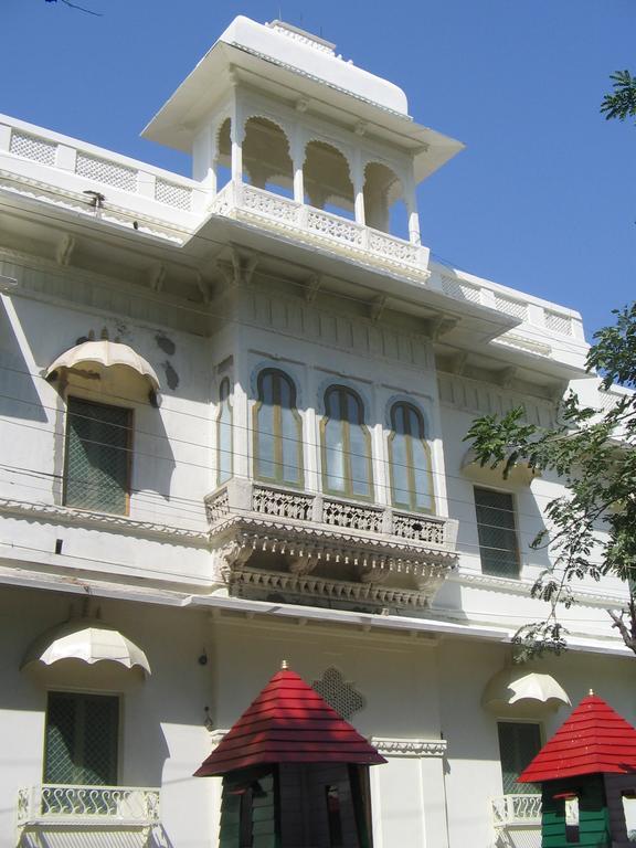 Garden Hotel - Heritage By Hrh Group Of Hotels Udaipur Exterior foto