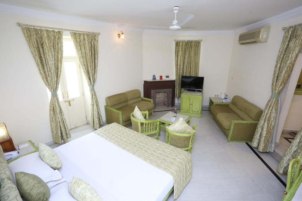 Garden Hotel - Heritage By Hrh Group Of Hotels Udaipur Exterior foto