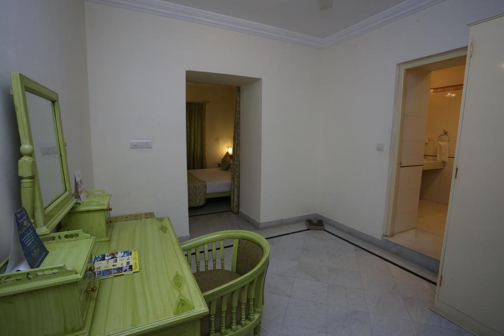 Garden Hotel - Heritage By Hrh Group Of Hotels Udaipur Exterior foto