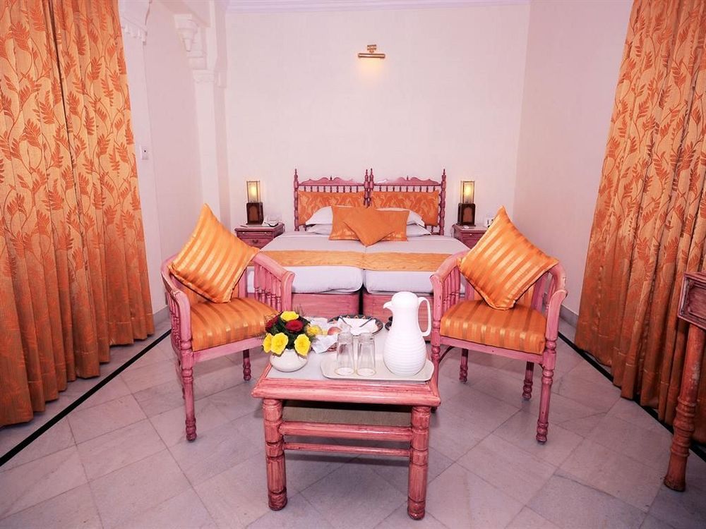 Garden Hotel - Heritage By Hrh Group Of Hotels Udaipur Exterior foto