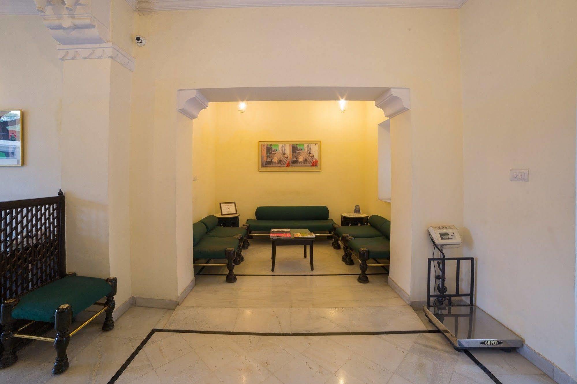 Garden Hotel - Heritage By Hrh Group Of Hotels Udaipur Exterior foto