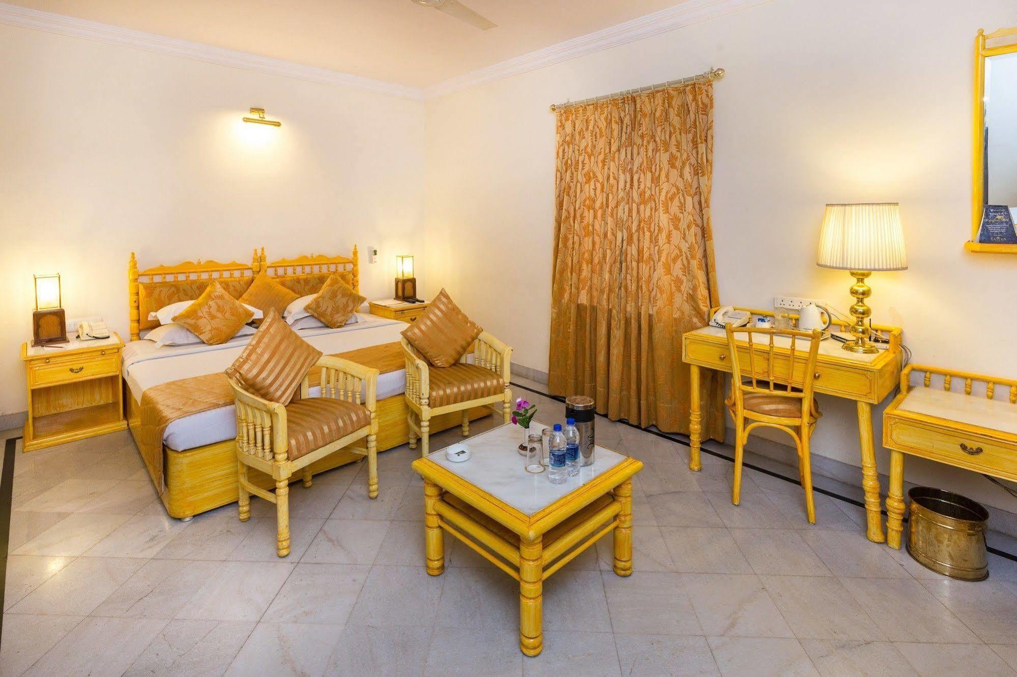 Garden Hotel - Heritage By Hrh Group Of Hotels Udaipur Exterior foto