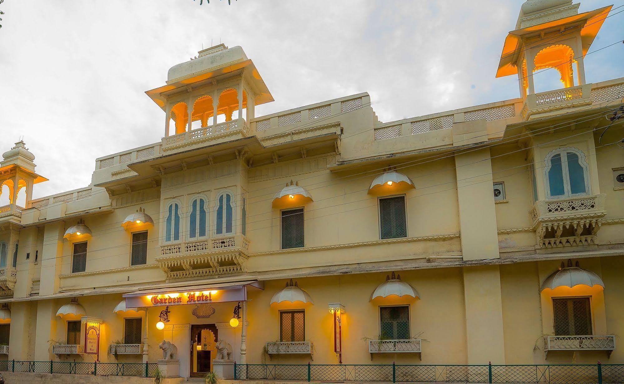 Garden Hotel - Heritage By Hrh Group Of Hotels Udaipur Exterior foto